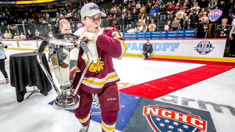 UMD SCSU NCHC FROZEN FACEOFF