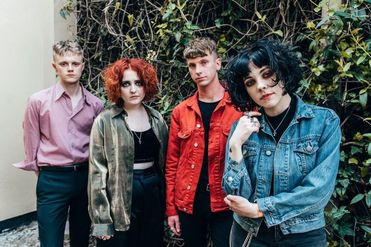 palewaves