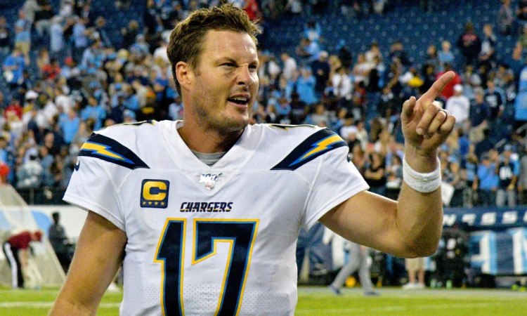 NFL: Los Angeles Chargers at Tennessee Titans