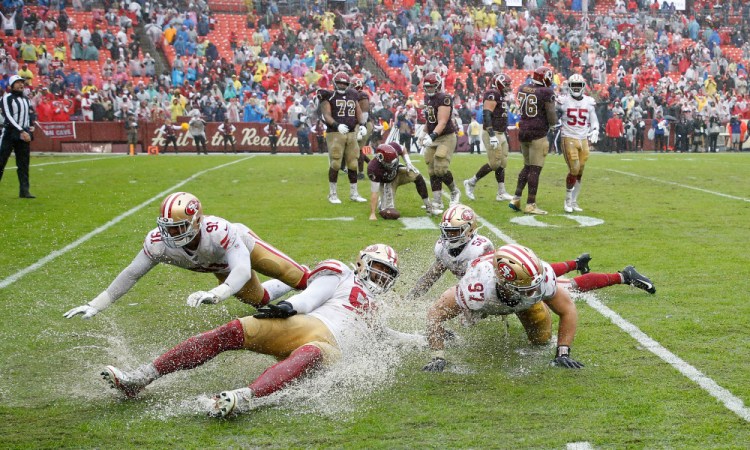 NFL: San Francisco 49ers at Washington Redskins