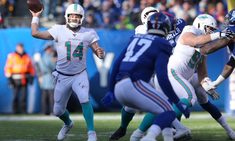 NFL: Miami Dolphins at New York Giants